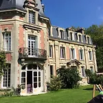 Bed & Breakfast Chateau De 3*