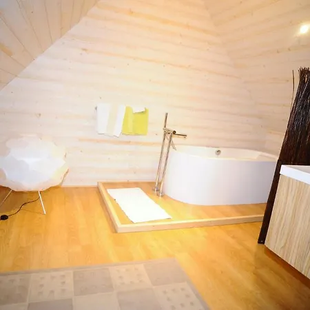 德柏特李威乐城堡酒店 住宿加早餐酒店